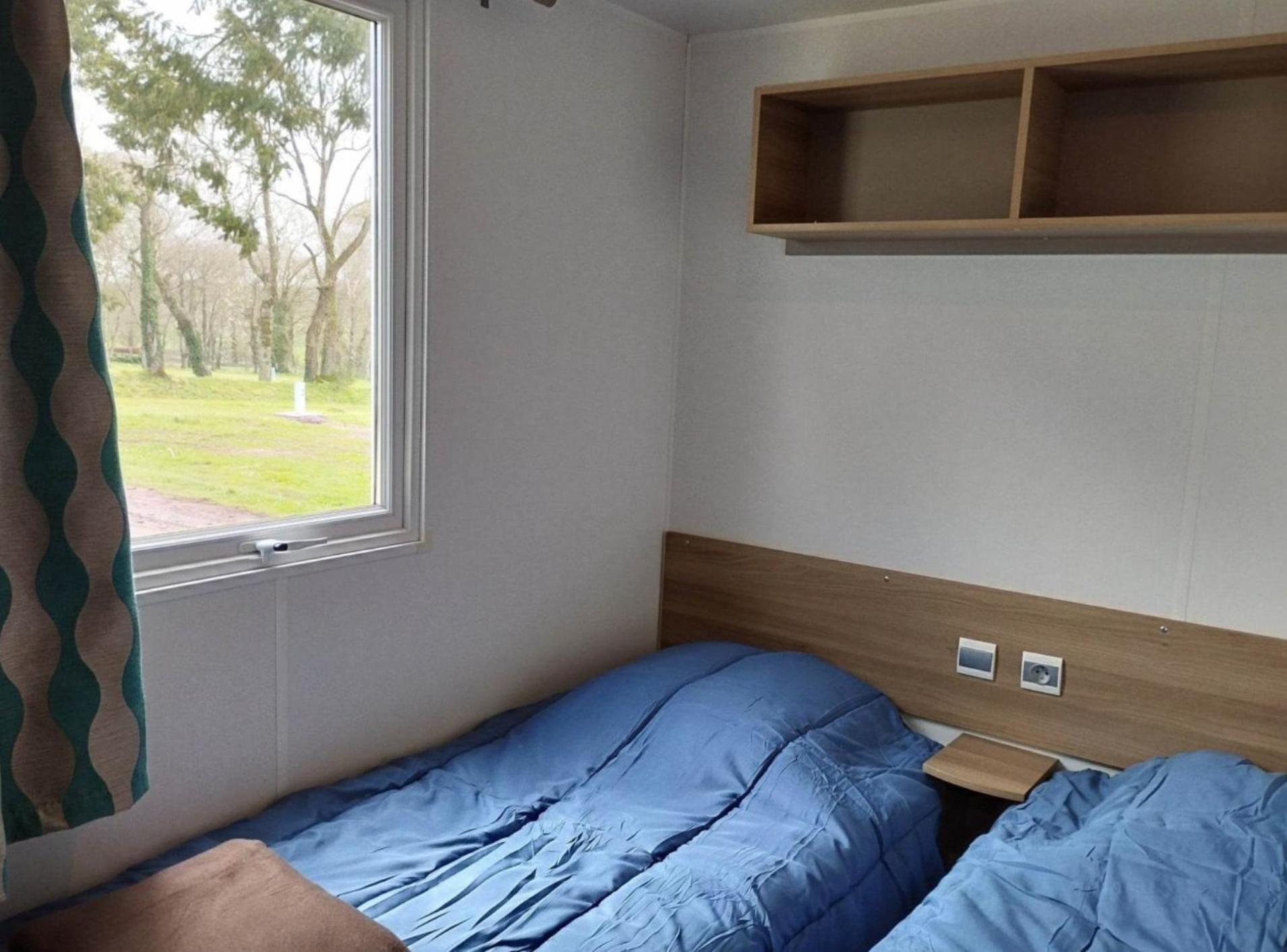 Concoret Camping Le Val Aux Fees - Broceliande מראה חיצוני תמונה