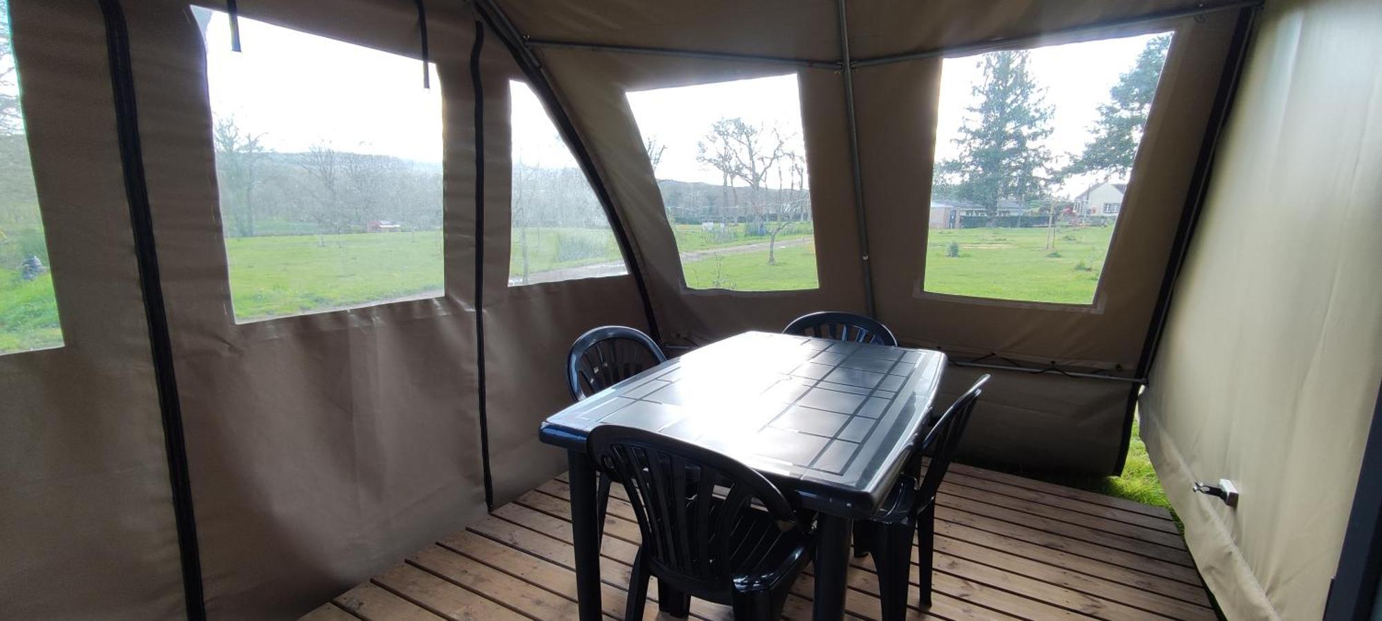Concoret Camping Le Val Aux Fees - Broceliande מראה חיצוני תמונה