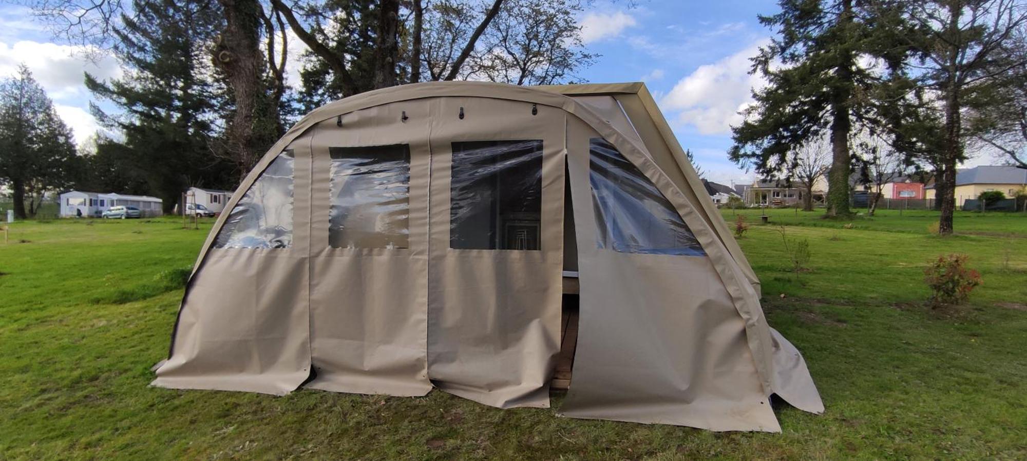 Concoret Camping Le Val Aux Fees - Broceliande מראה חיצוני תמונה