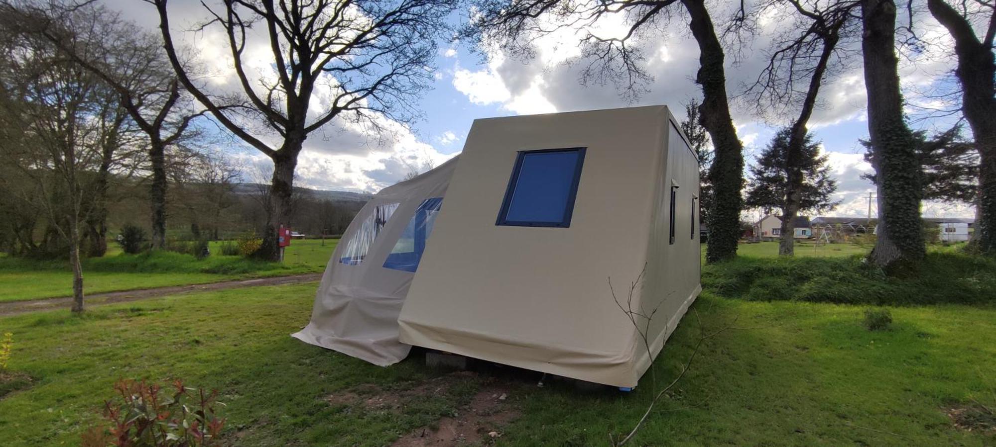 Concoret Camping Le Val Aux Fees - Broceliande מראה חיצוני תמונה