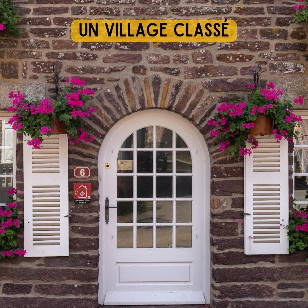Concoret Camping Le Val Aux Fees - Broceliande מראה חיצוני תמונה